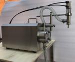 Semi Tabletop Liquid Filling Machine 10ml To 11000ml