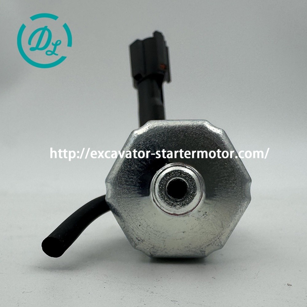 Oil Pressure Sensor 1-82410170-1 1-82410142-0 Engine Part 4BG1