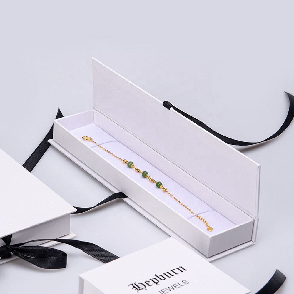 Paperboard Packaging Gift Box Set 157g Necklace Bracelet Jewelry With Ribbon Closure