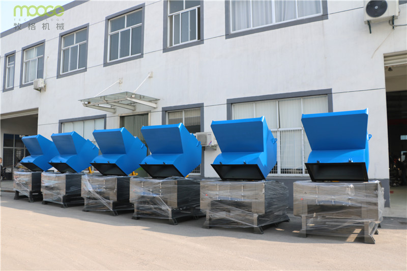 PP HDPE Waste Bottle Grinding Machine PE Crushing Economic