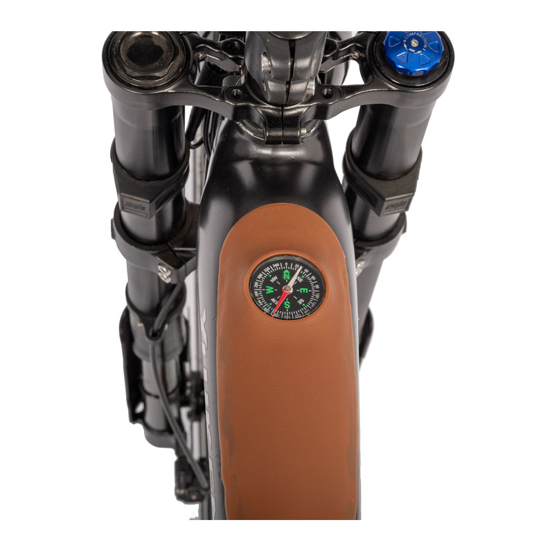 750W Brushless Motor Electric Motorcycle with 26 Inch Tires and 45KM Travel Distance