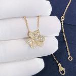Fantastic Van Cleef & Arpels 18k Gold Frivole Pendant Mini Model Vs Natural