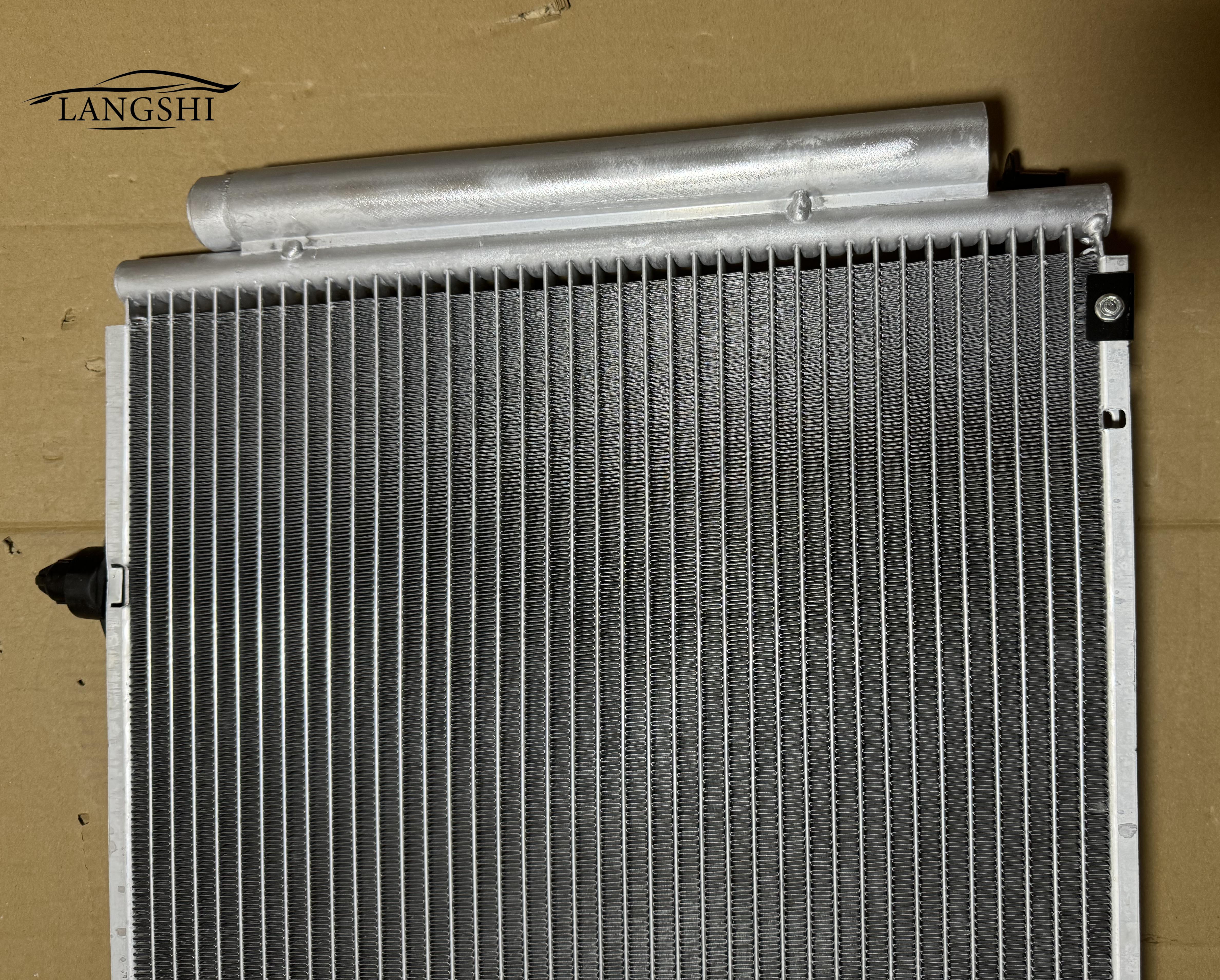 Auto Spare Parts Cooling System Air Conditioning Condenser for Toyota Camry Lexus NAP