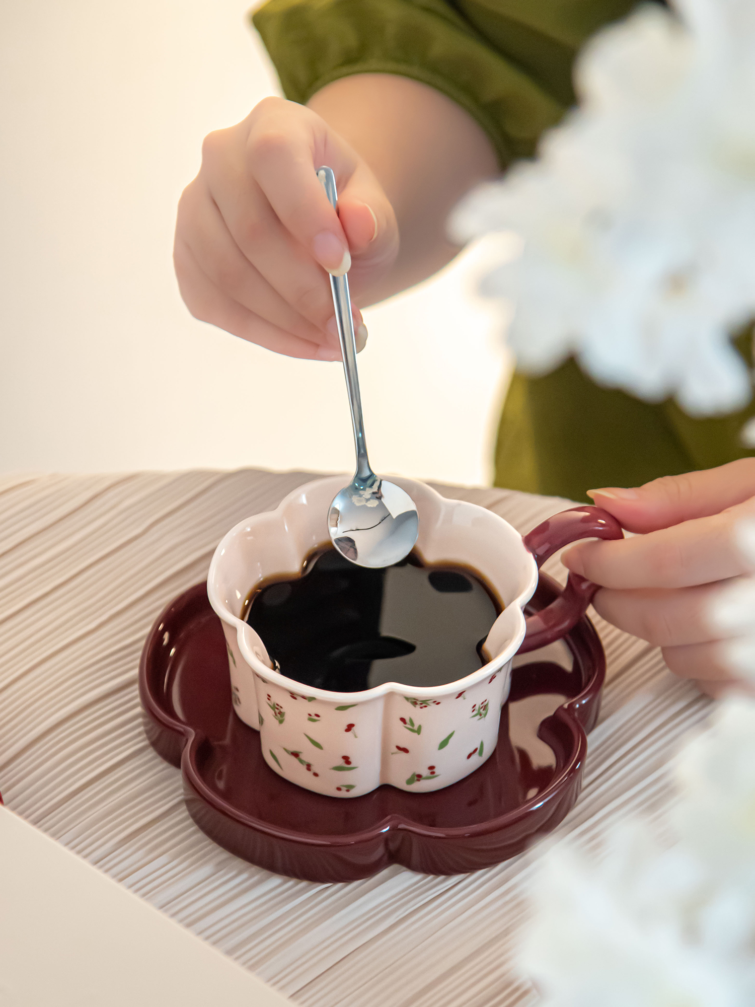 Vintage Afternoon Tea Flower Shaped Tea Cups And Saucers Cappuccino Mug Porcelain Set