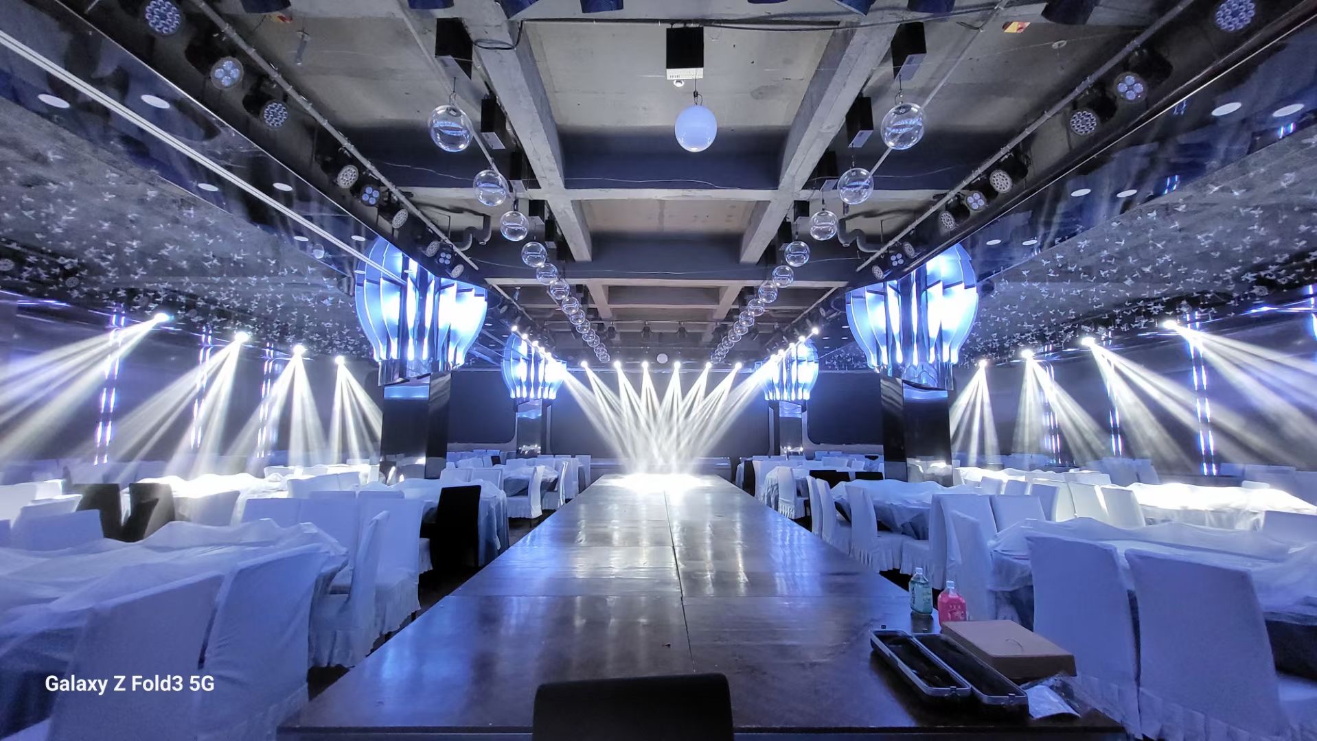 Stage Zoom Theater 2in1 Cob Led Par Light With Cold White And RGBW Light Source