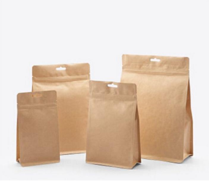 Silvery Snack Packing Window Kraft Stand Up Zipper Pouch for Dried Fruit Packaging