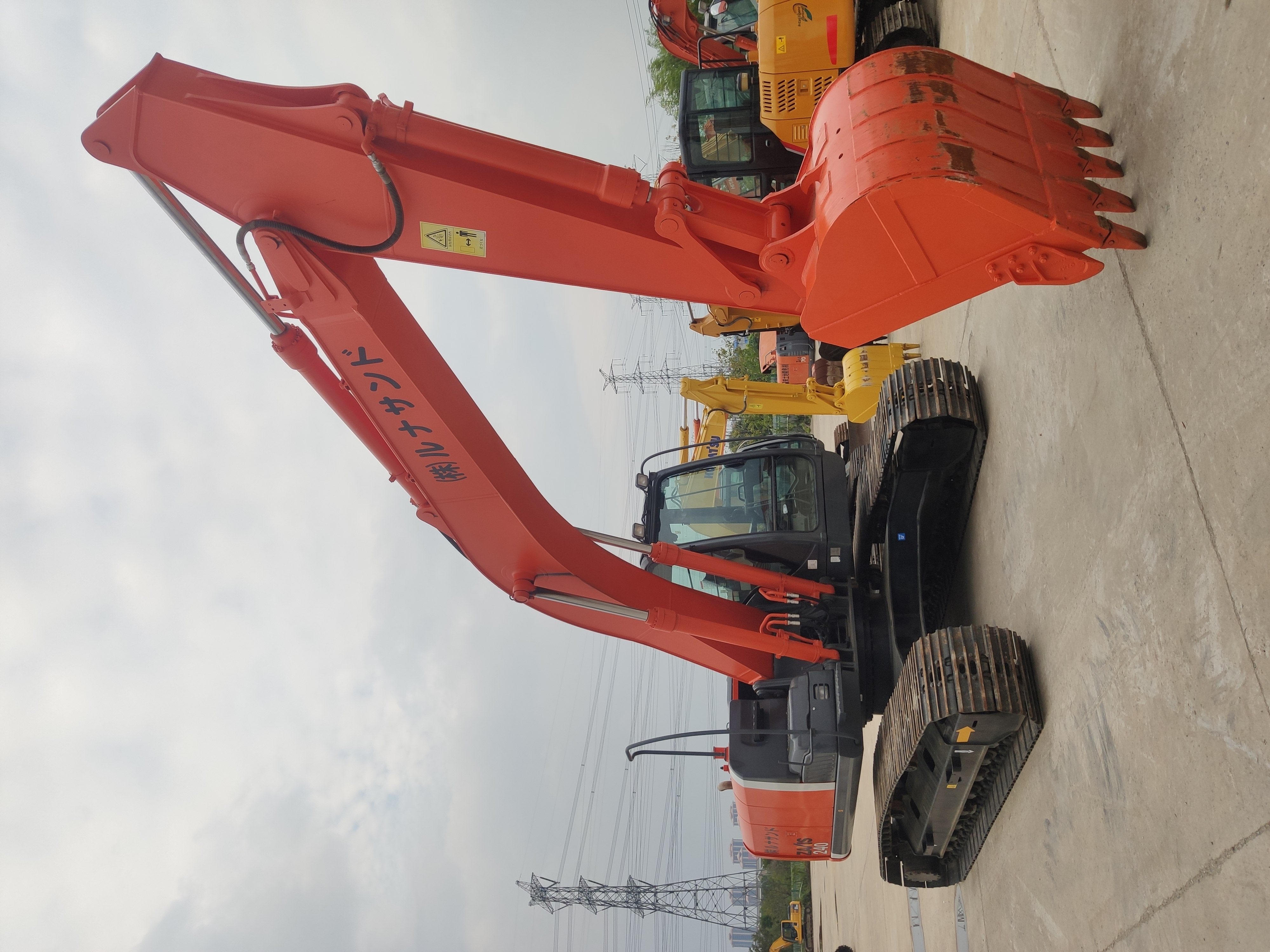 90% Used ZX240 Hitachi Excavator with Original Engine and Hydraulic System Affordable