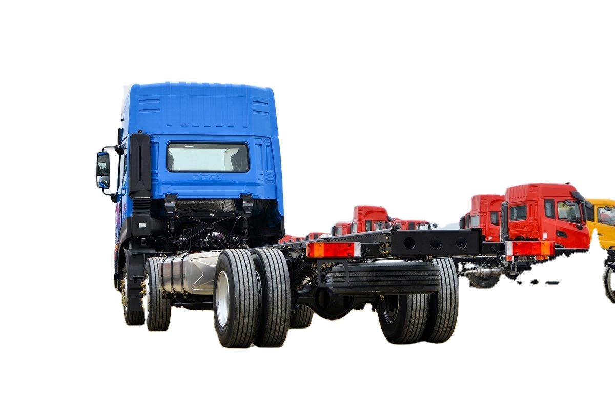 Dongfeng 25 Tons 6x2 Cargo Truck With 300 Engine Power And 9800x2450x600 Cargo Box