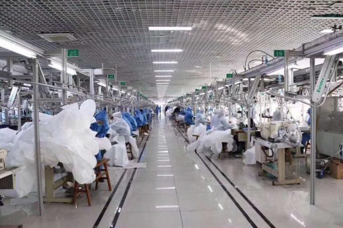 PE PP Coated Non Woven Isolation Gown , Sterile Surgical Isolation Gowns