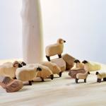 No Damage Carved Wooden Sheep Wooden Figurines Animals ISO9001 Approved