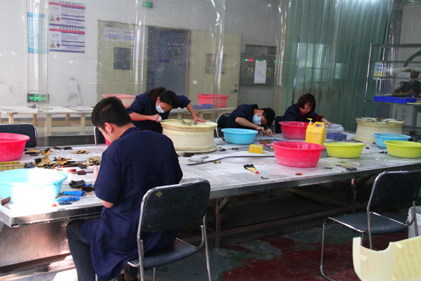 Rapid Prototyping Vacuum Casting Automotive Interior A Pillar Parts