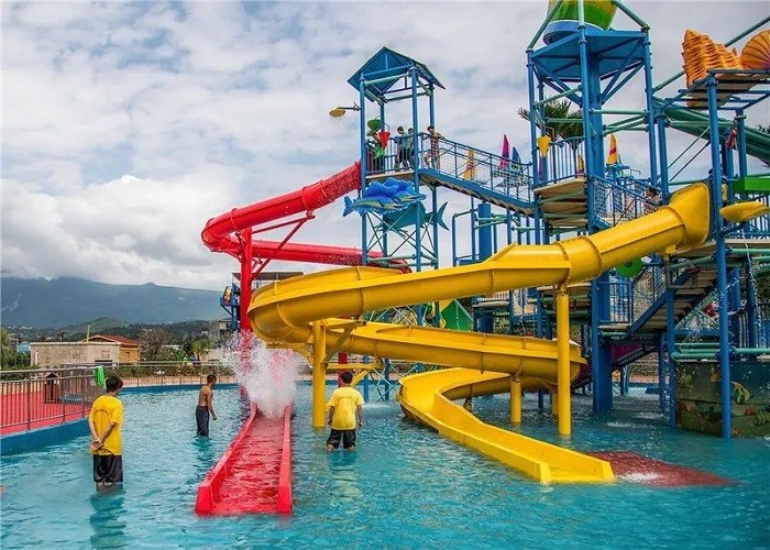Outdoor Water Park Equipment Water Slides Fiberglass Kids Pool Slide