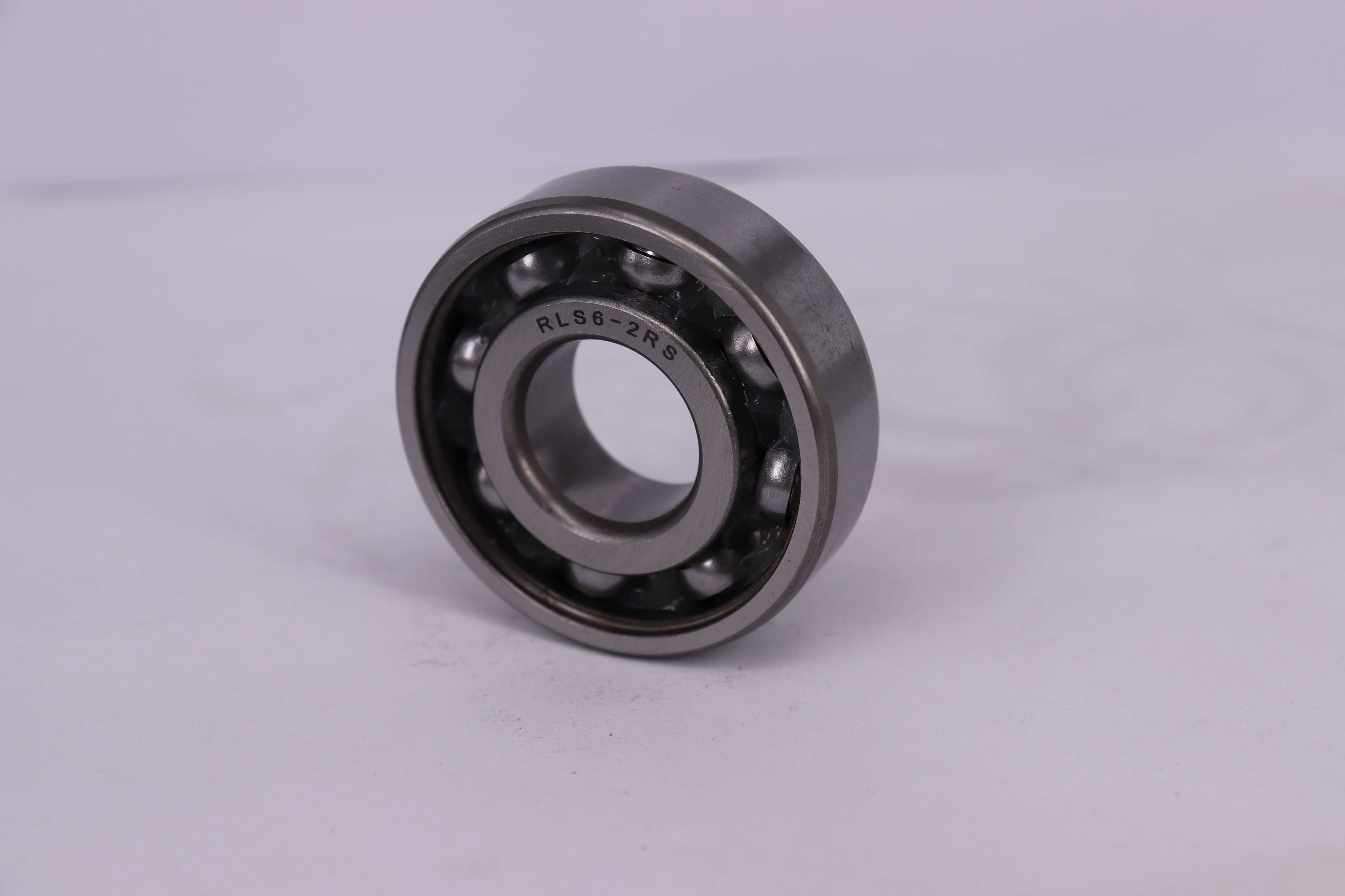 Single Carton Pack Double Sealed Ball Bearings / Electric Motor Ball Bearings RLS6-2RS