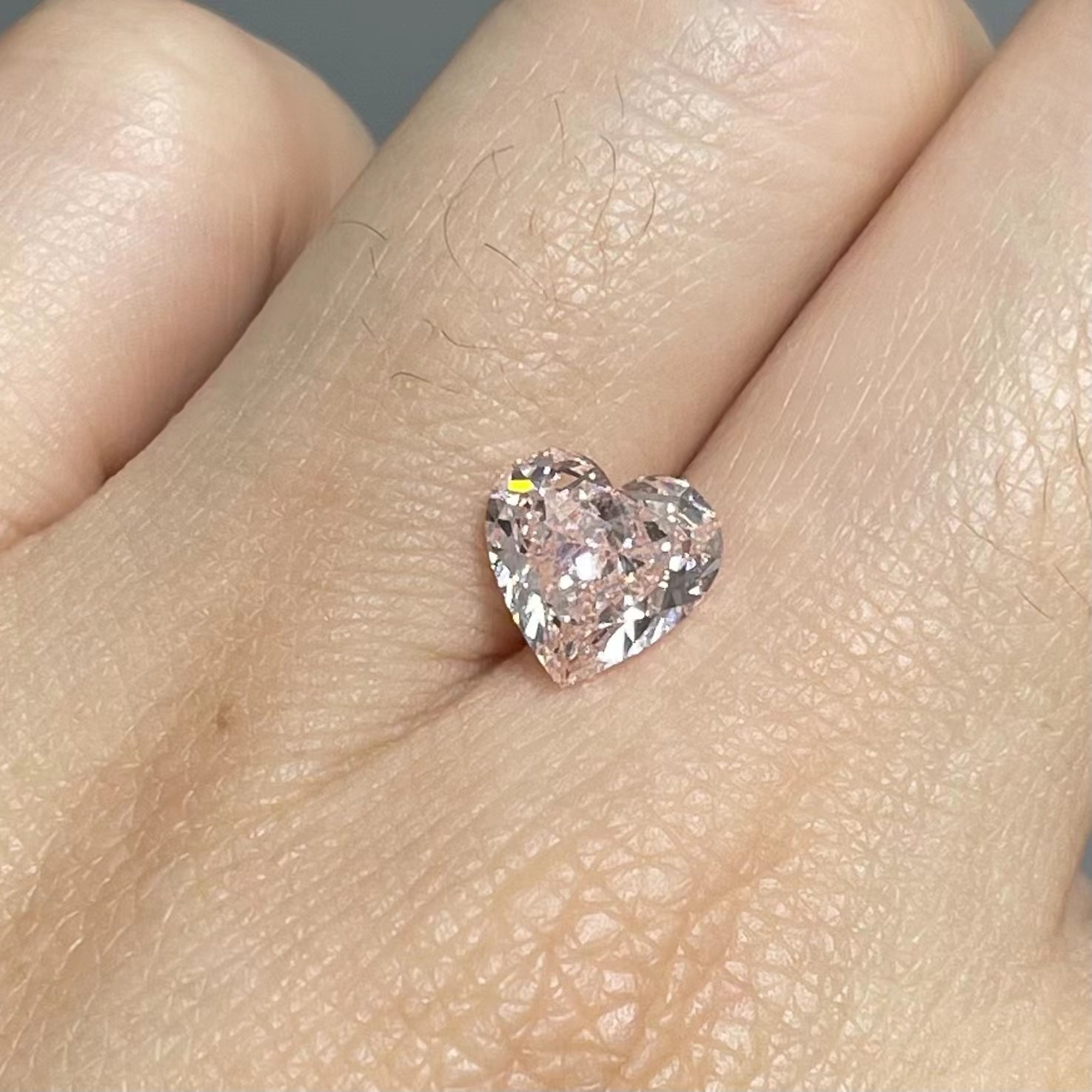 Fancy Light Pink CVD Lab Grown Synthetic Pink Diamond Heart Shape 2.69ct