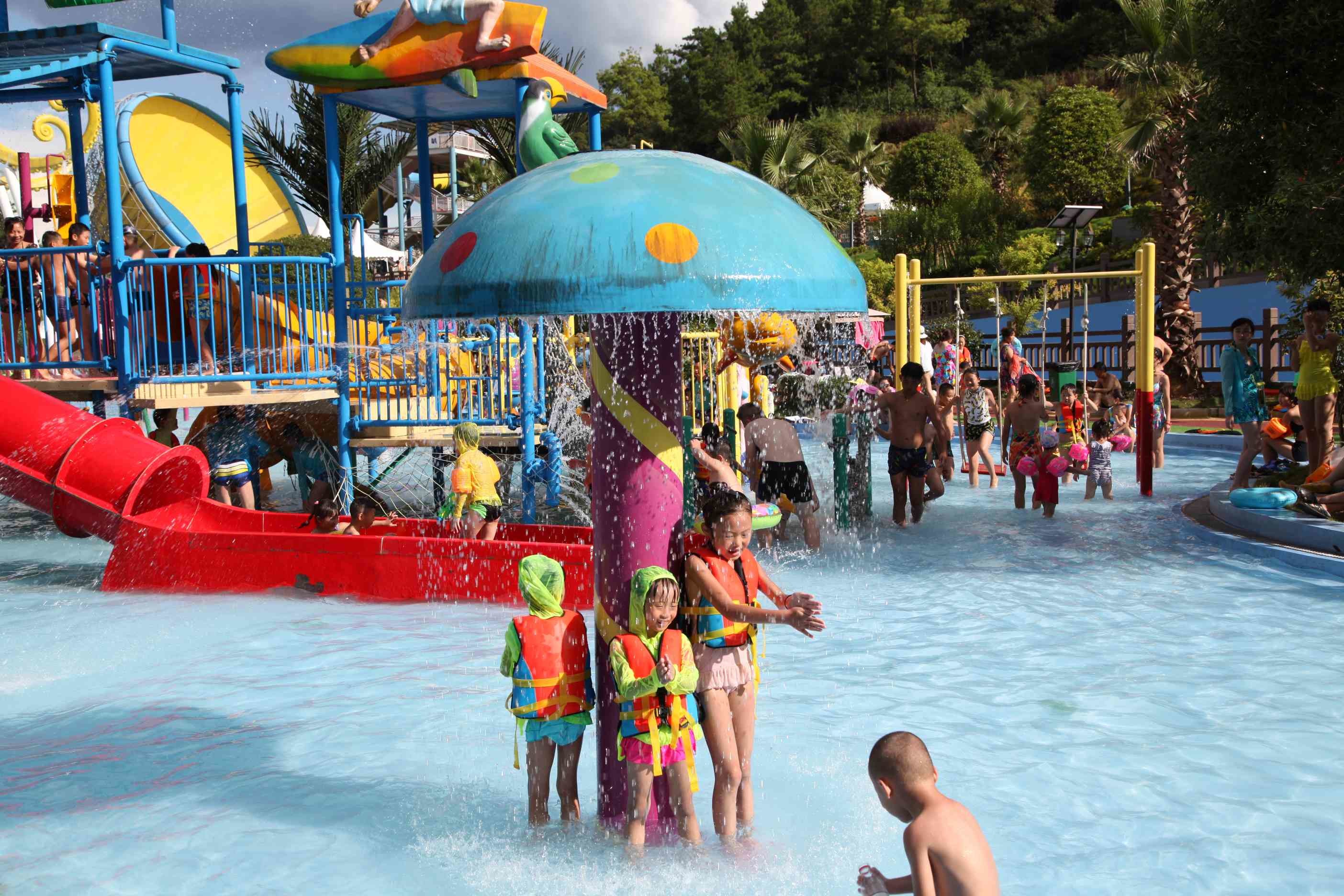 Fiberglass Spray Park Fiberglass Equipment For Children / Kids Water Park Products