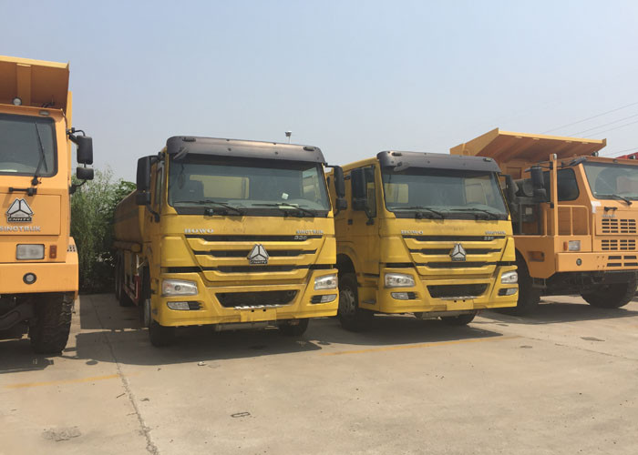 Radial Tyre Fuel Oil Transportation Trucks 6X4 LHD Euro 2 336HP Lengthened Cab