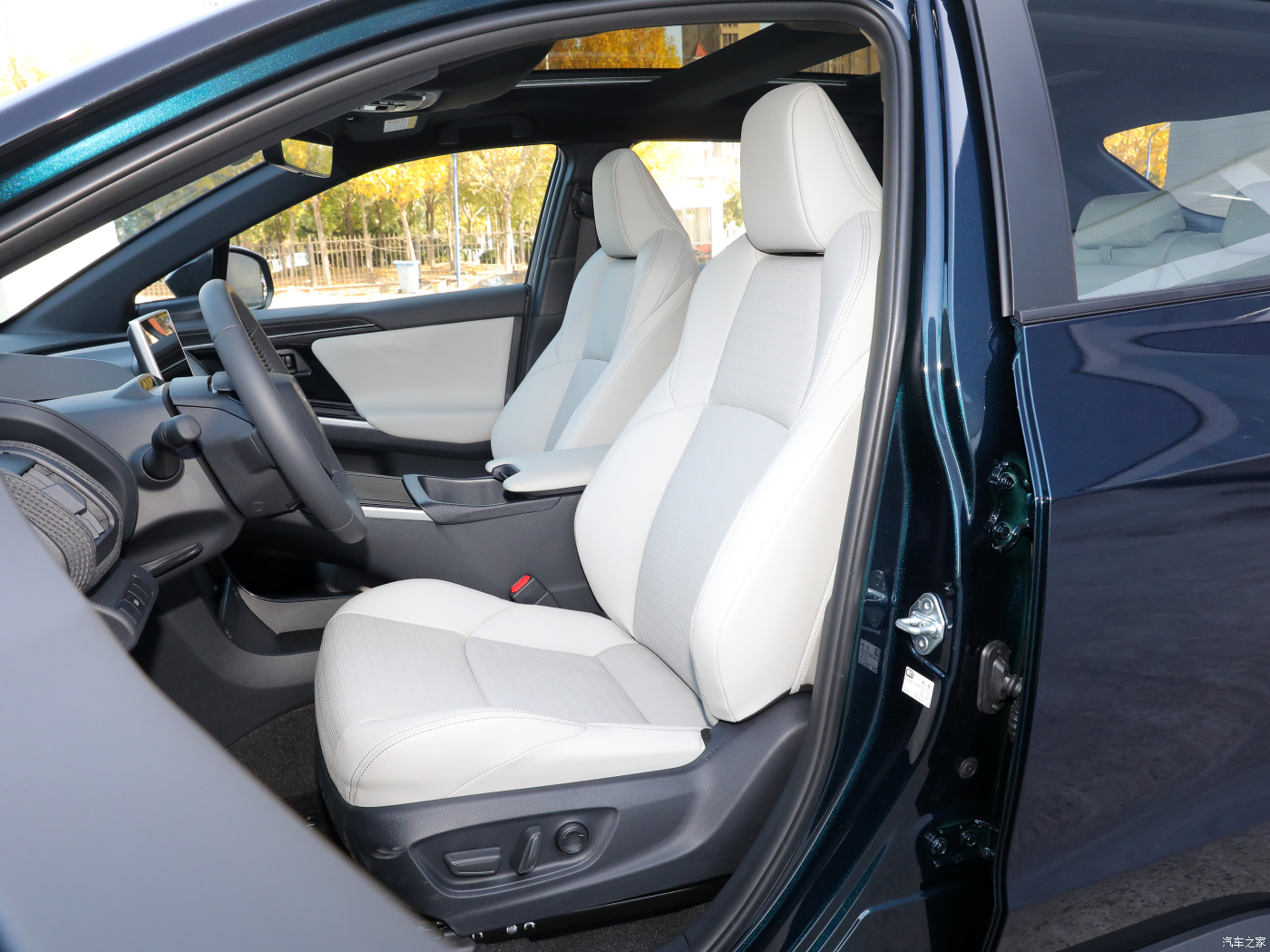 40% OFF TO YOU TA best-selling electric SUV BZ4X has a 600KM range of fast charging and home charging