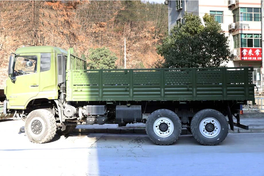 Manual Window 2023 6-Wheel Drive Off Road Truck Diesel 6x6 for Logistics Transportation