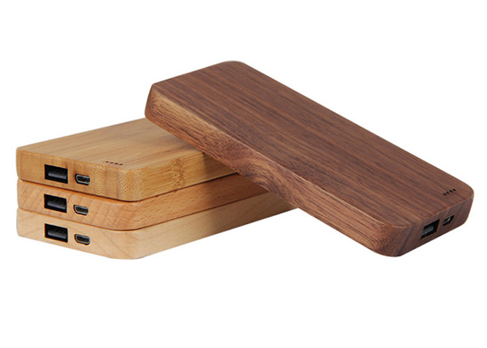 8000mAh Carved Wood Power Bank Quick Charging Speed Convenient Use