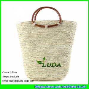 Quality LUDA white straw handbags round wooden handles wheat straw large tote bags wholesale