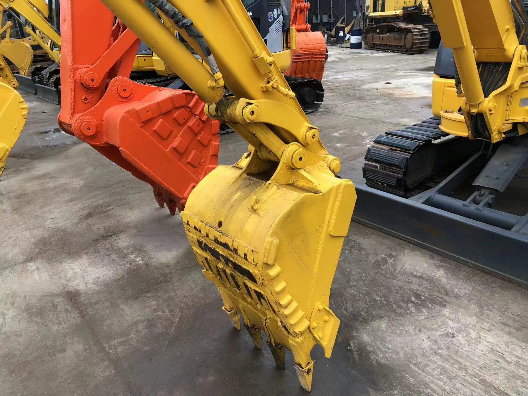 Factory price used excavator Komatsu PC40 tracked mini excavator