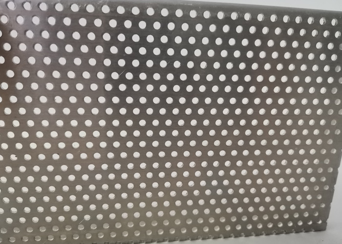 2.5mm PVDF Spray Coating Aluminum Perforated Sheet