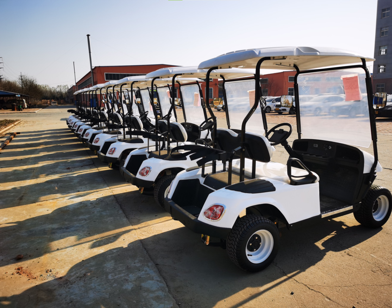 Automatic Lightweight 2 Seater Golf Cart New Style Long Range 4 Wheel Golf Buggy