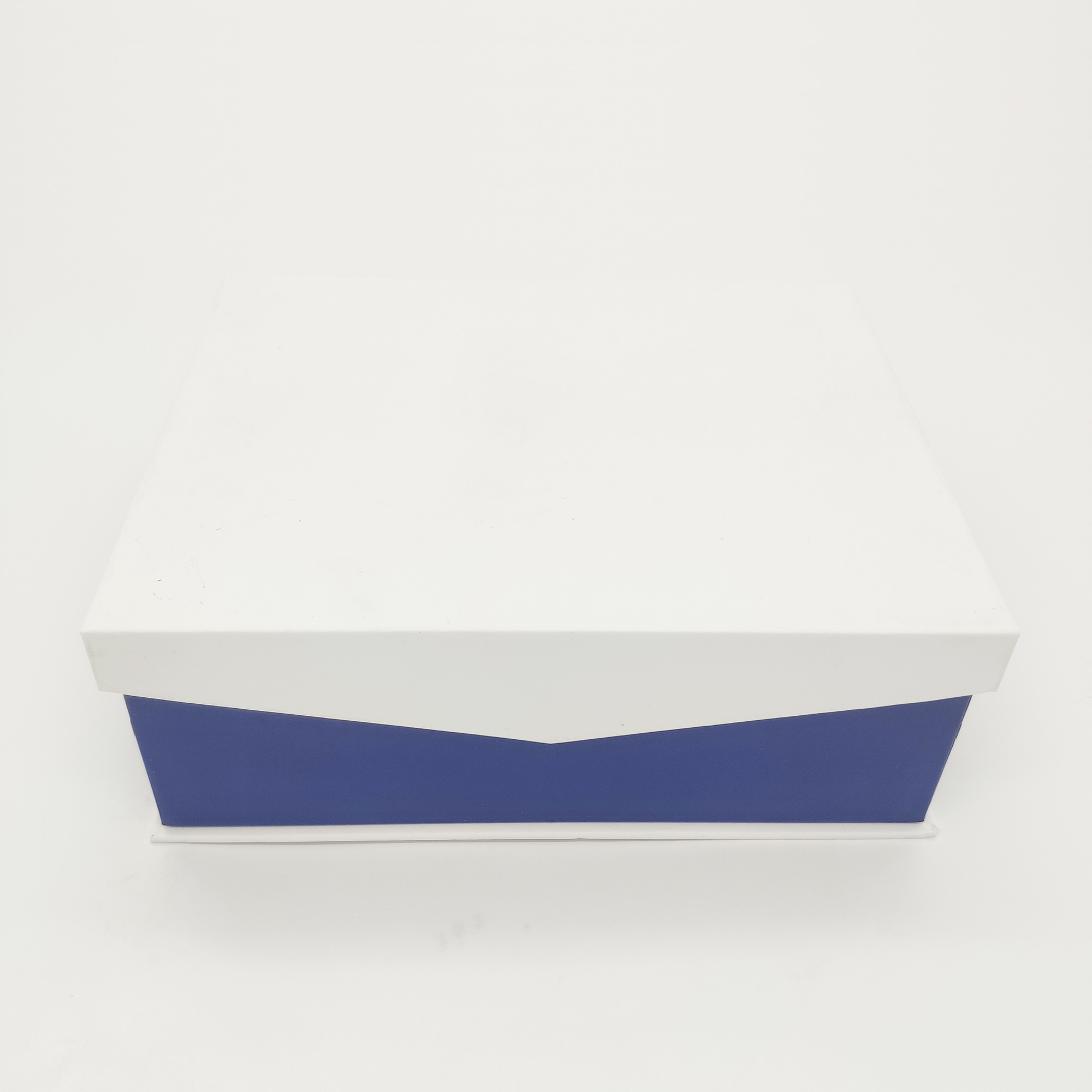 Magnetic Closed Cardboard Classic Gift Box Luxury Packaging Boxes