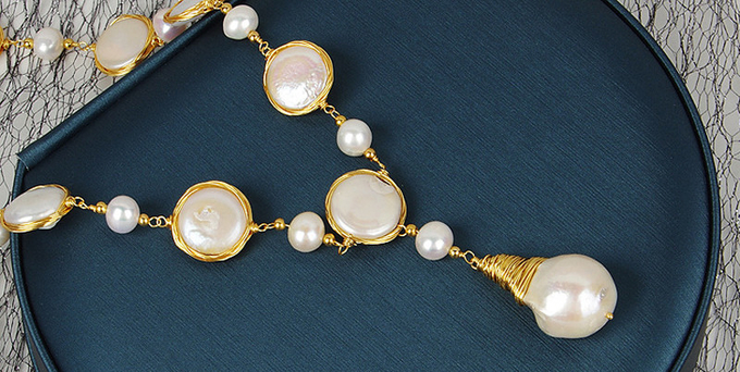 Natural Baroque Pearl necklace Cassic large irregular baroque pearl necklace Baroque Pearl Metal Charm Necklaces Choker