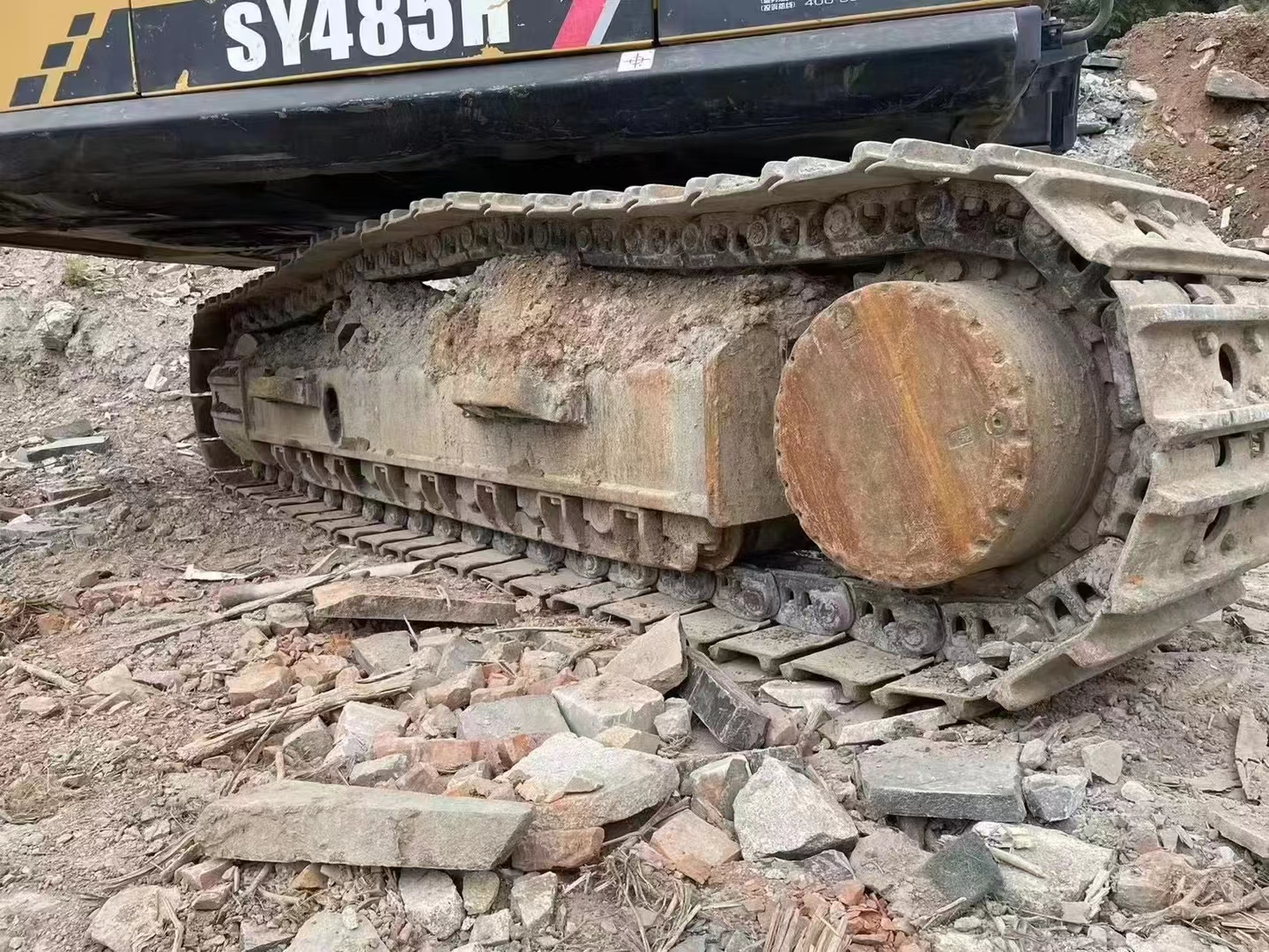 Experience the Power of SANY SY485H Excavator with 2.2-3.1m3 Bucket Capacity