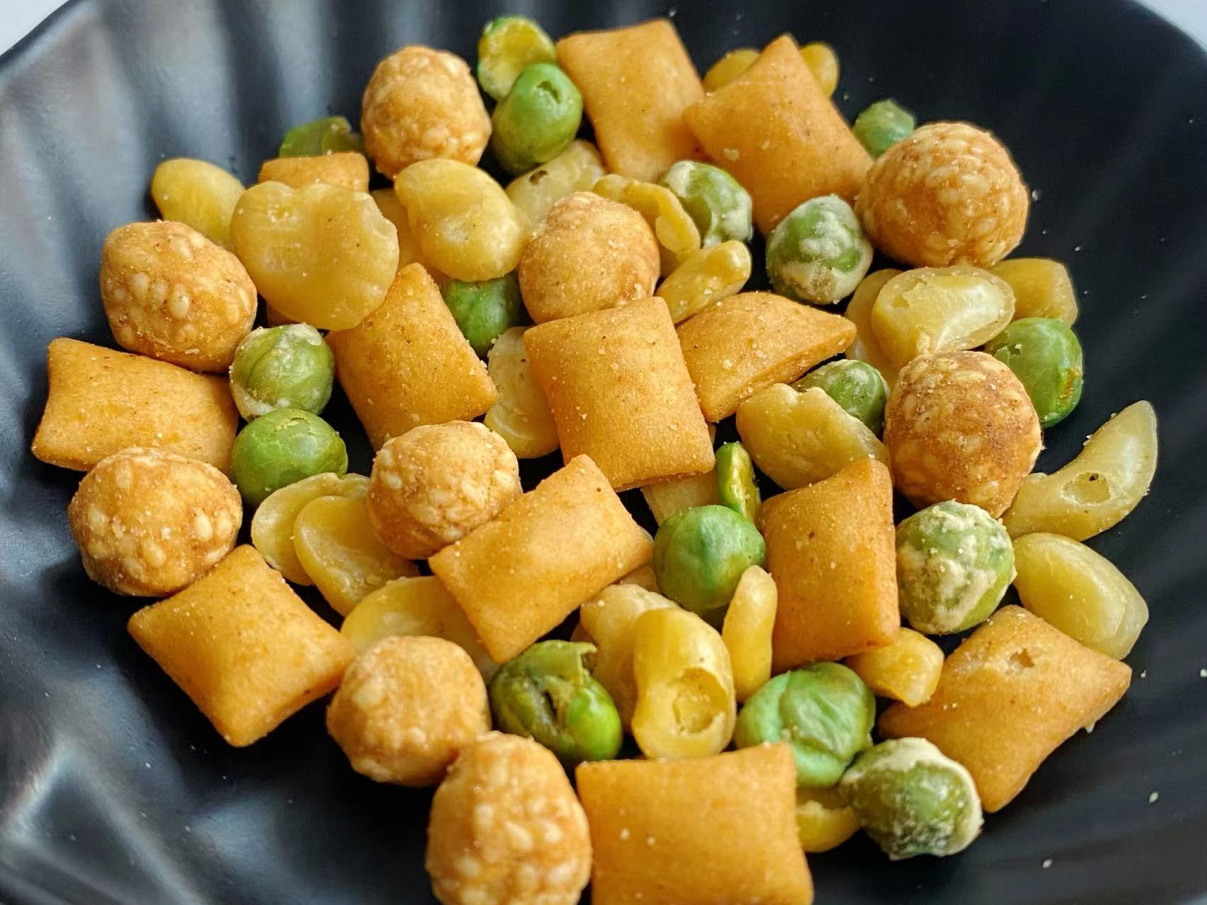Asian Thai Style Coated Peanut Snack Customized Assorted Nut Snack Mix
