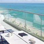 Aluminum Frameless Glass Railing for Villa Garden Balcony Glass Clamp Seaside