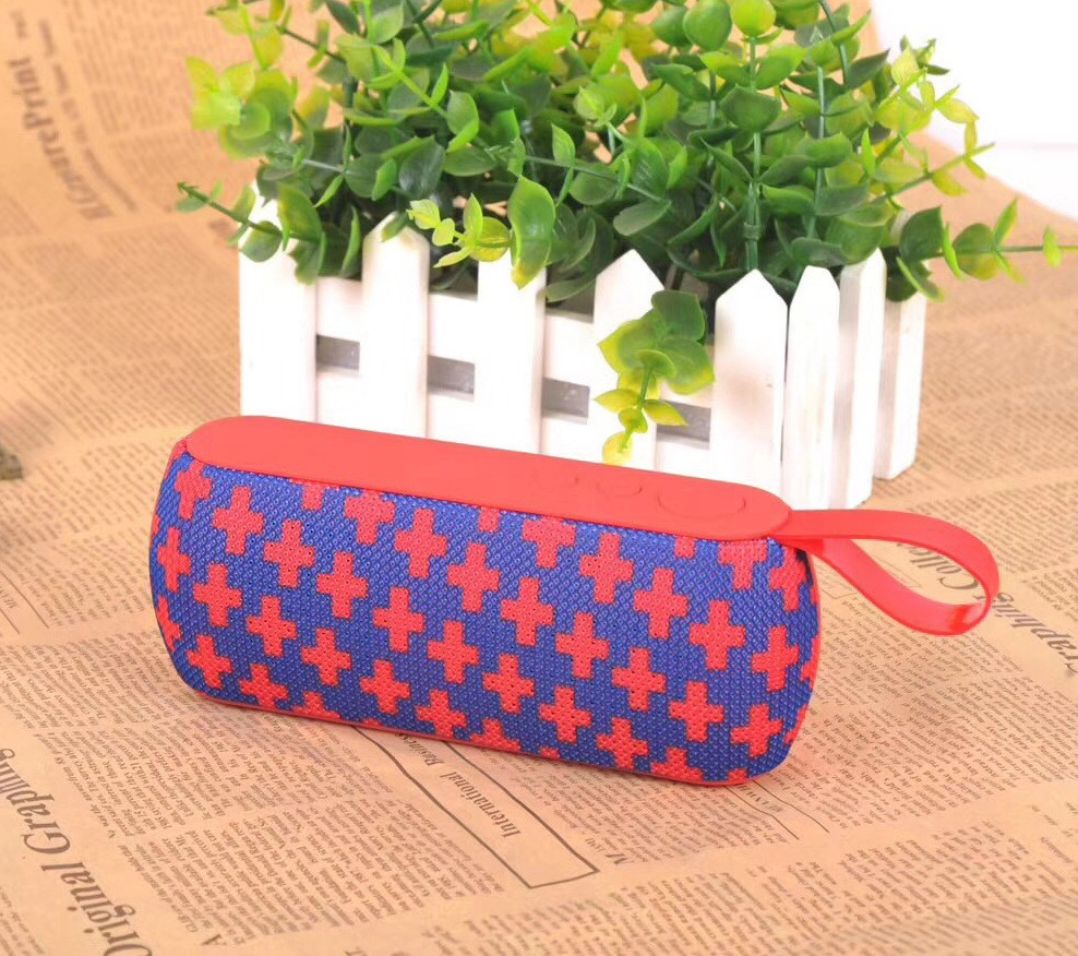 New design fabric bluetooth speaker, Music wireless bluetooth speaker with sling for outdoor use