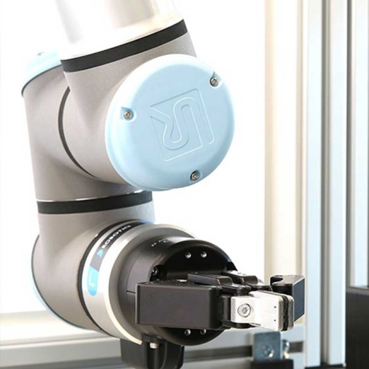 Welding Robot Arm Cobot UR10e With Welding Torches Universal Robotic Arm For 6 Axis Welding Machine