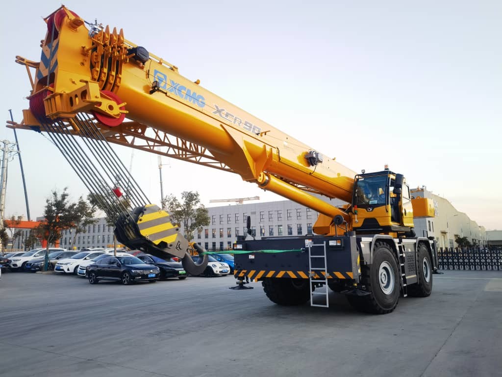 2024 Model New Rough Terrain Mobile Crane 90 Ton Rt Crane XCMG XCR90