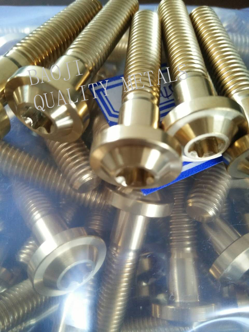 DIN933 M2 Titanium Screws Gr1 Gr2 Alloy Material For Telecommunications