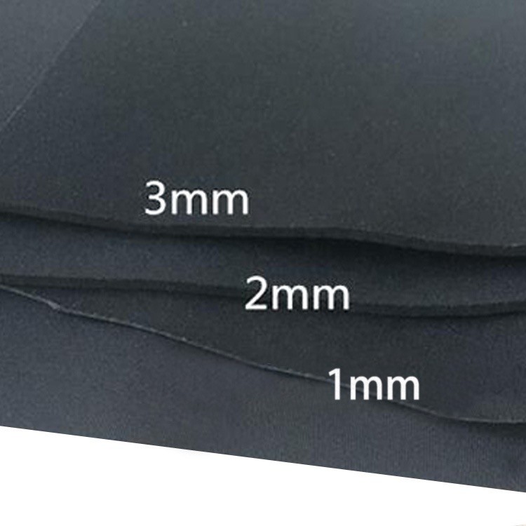 3mm CR Smooth Skin Custom Rubber Sheet , Embossing Bulk Neoprene Fabric