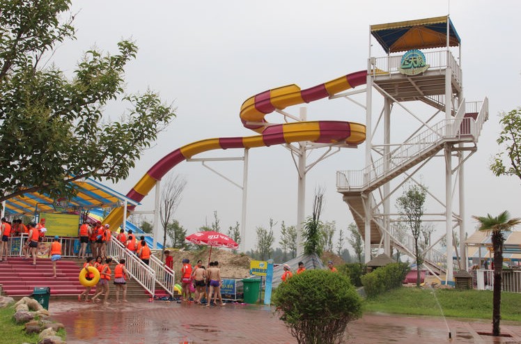 Fiberglass Water Slide Tubes Amusement Park Games / Customized Water park