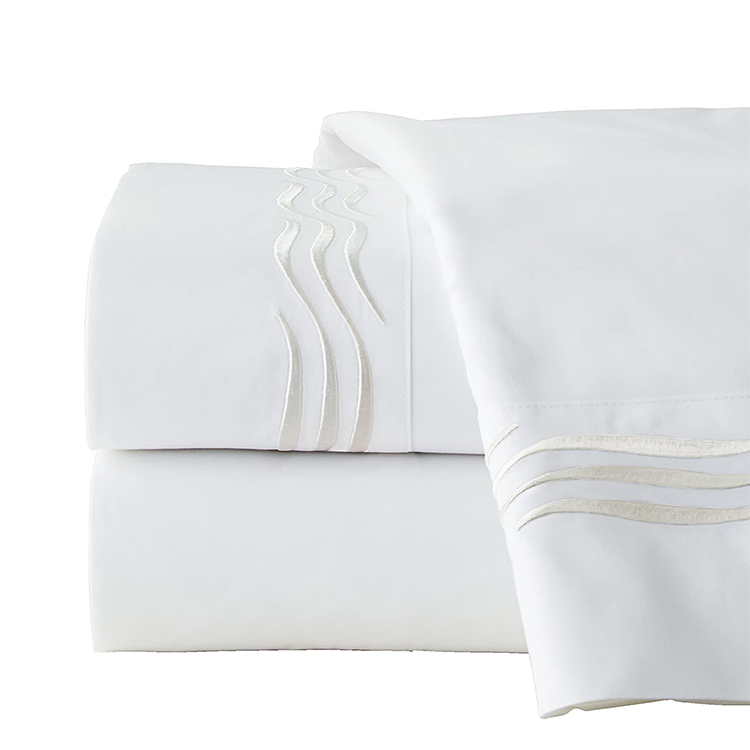 Home Embroidered Bed Sheet Set Bedding Set in National Standards Color Fastness Grade