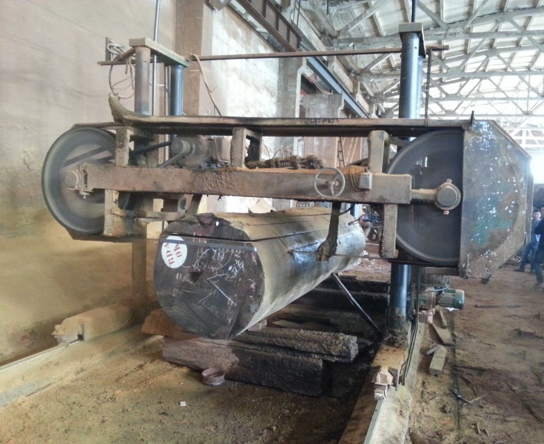 Horizontal Bandsaw Log Mill 1070mm Lumber Mill Machine 45KW 55KW