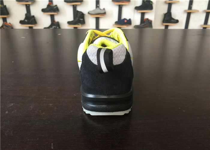 Puncture Resistant Rubber Safety Shoes Shock Absorbing For Special Purpose
