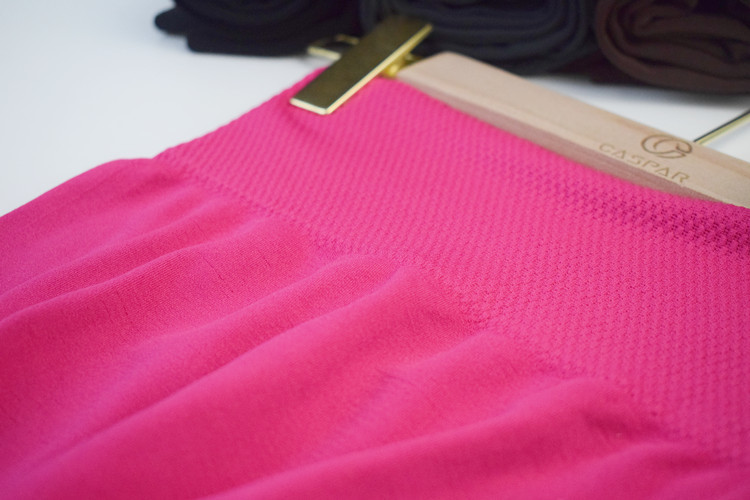 92% Polyester 8% Spandex Running Yoga Pants One Size Waist High Elasticity