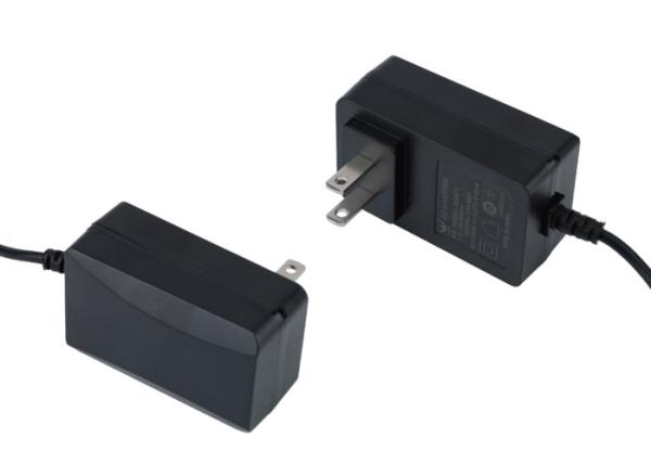 Medical Grade Ac Adapter 12v 2a UL/CE/FCC/ROHS Wide Input Voltage Range 100
