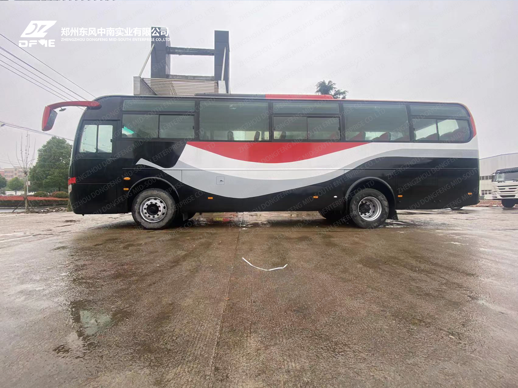 Luxury Coach Bus 53 Seater Front Engine Used Buses with LHD Drive Type and Performance