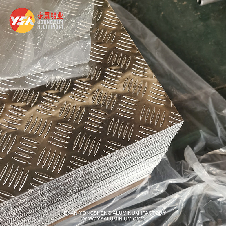 Embossed Aluminium Diamond Sheet 1060 1100 3003 5052 5754 Tread Aluminum Checker Plate
