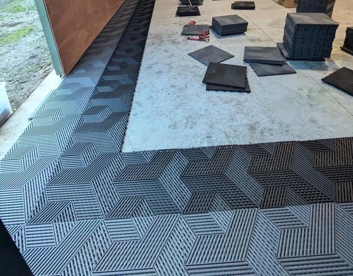 40x40cm Heavy Duty Garage Tiles 18mm Garage Interlocking Flooring