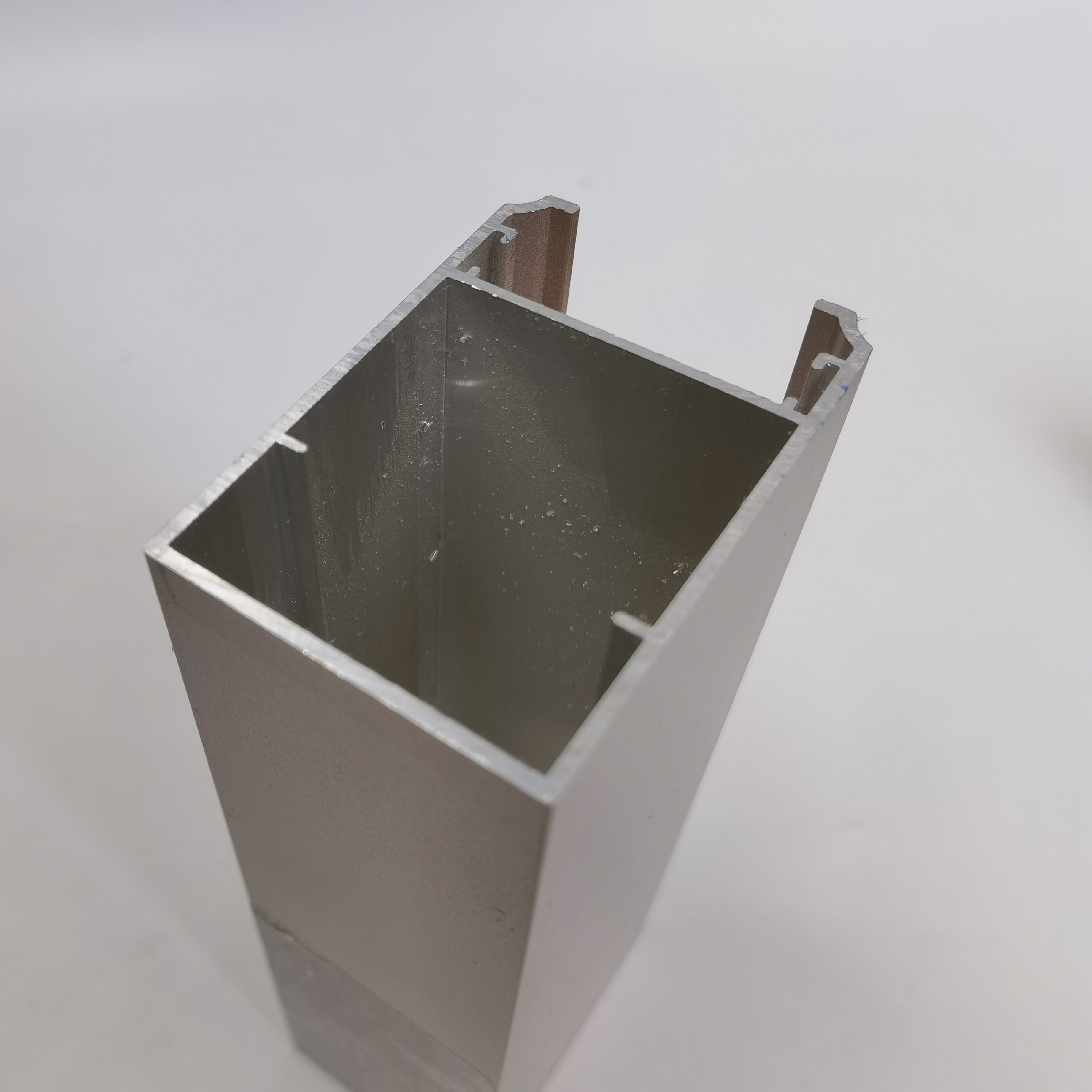 T6 Temper Aluminum Sliding Door Profile Strong Corrosion Resistance