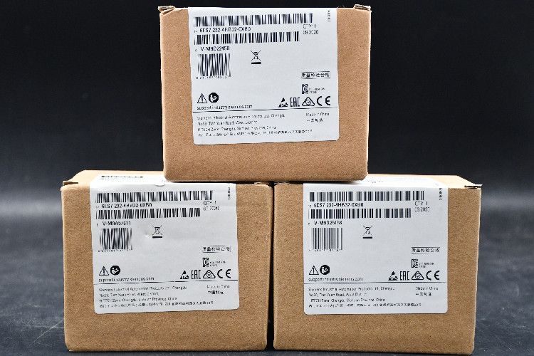 Siemens - PLC I/O Module for use with SIMATIC S7-1200 Series, 100 x 45 x 75 mm, Analogue, TM3, 24 V dc, SIMATIC