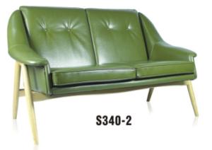Quality America style home upholstered wooden frame 2 seater arm leather sofa furniture wholesale