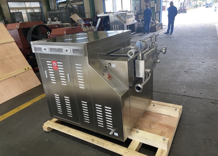 High Pressure Homogenizer 1000kg CIP For Lubricating Oil L-HM100 OR Mobil SHC627 ISOVG100